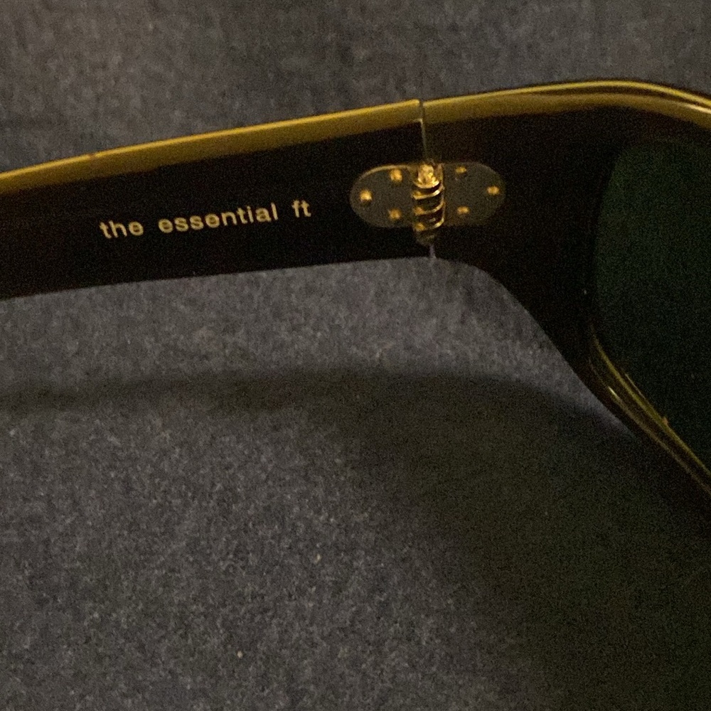Tortoiseshell Shield Sunglasses with Green Lenses - Picture 3 of 8